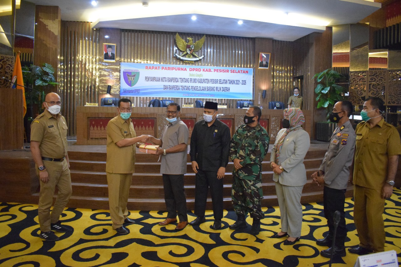 DPRD Pesisir Selatan Gelar Rapat Paripurna Terkait Nota Ranperda tentang RPJMD Kab. Pesisir Selatan 
